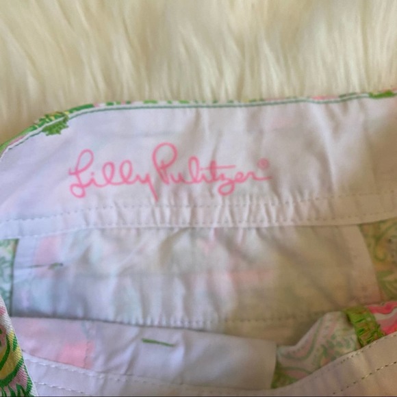Lilly Pulitzer The Walsh Short " Hot Wings Print" - Picture 5 of 8